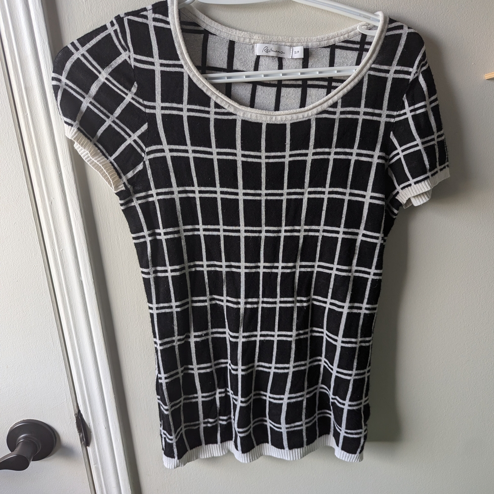 Reitmans Monochrome Grid Short Sleeve Top